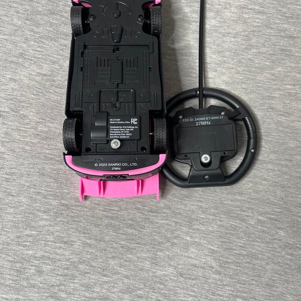 Hello Kitty Remote Control Racing Car - Picture 7 of 11